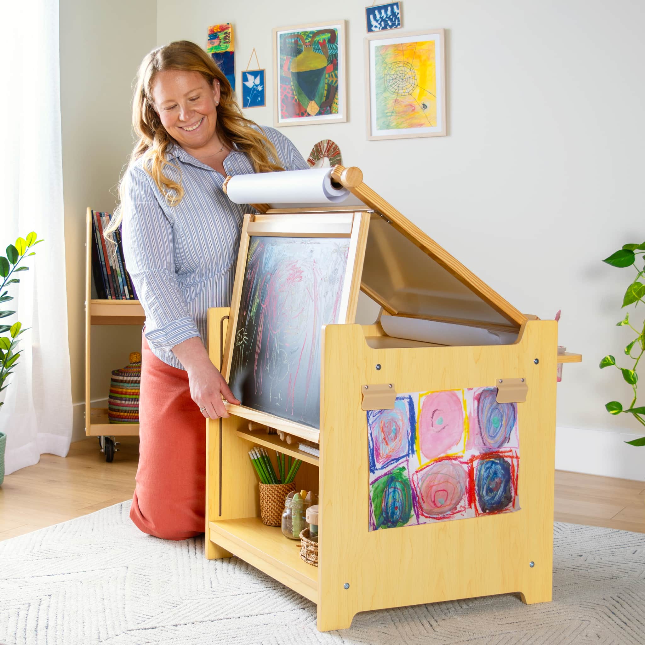 Kids' Desk to Easel Art Cart - US 2277 – Guidecraft outlet shop